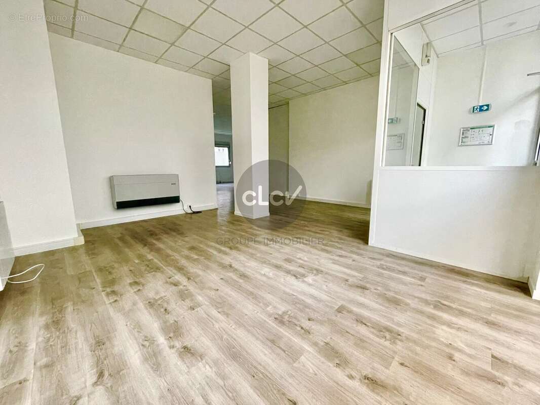 Commerce à LYON-3E