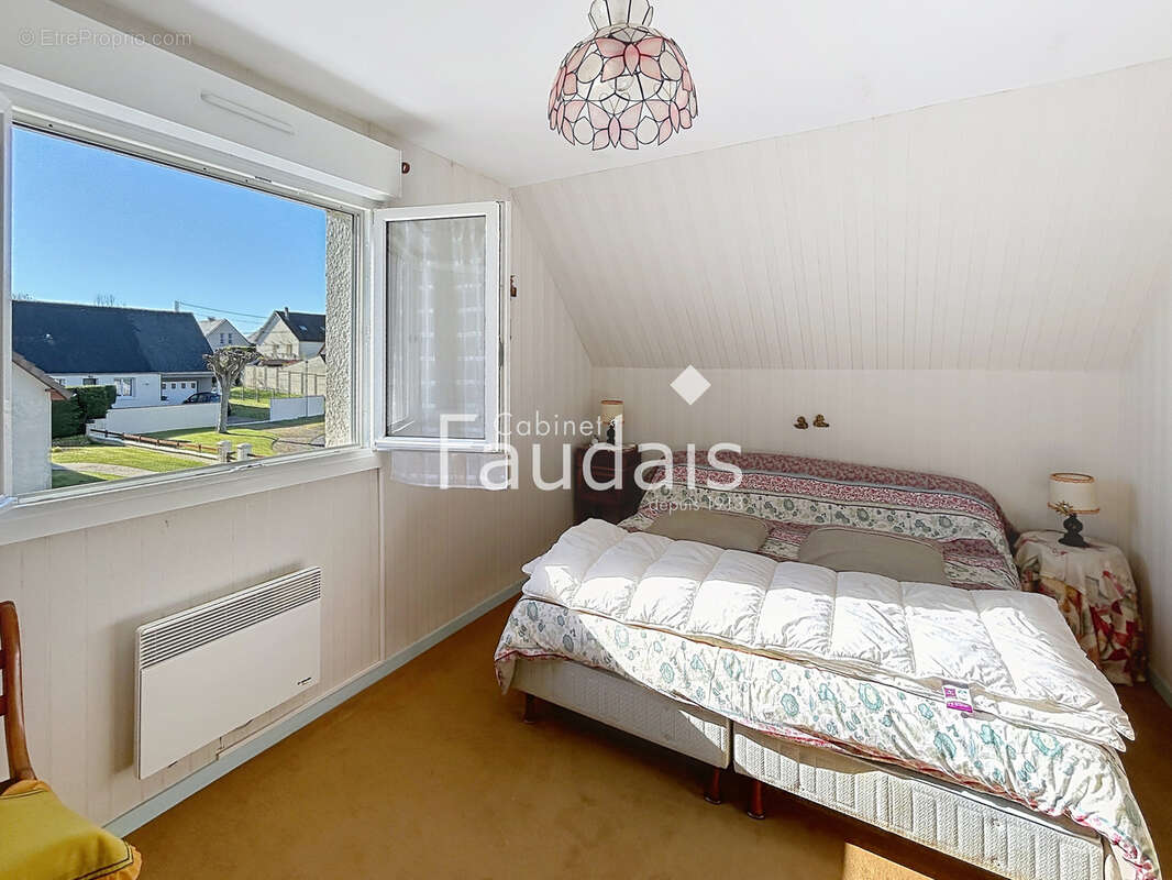 Maison à GRANDCAMP-MAISY