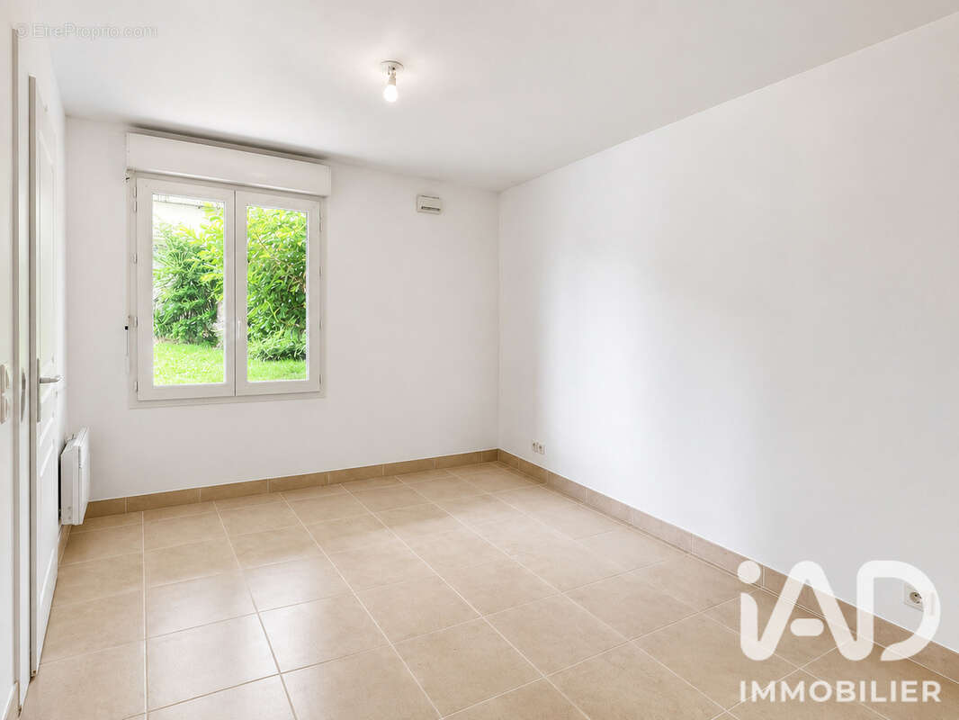 Photo 5 - Appartement à CORBEIL-ESSONNES