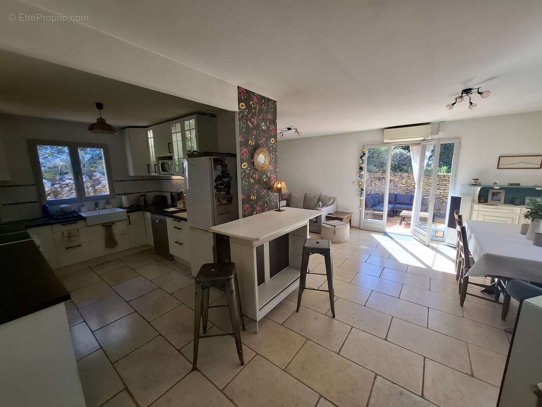 Maison à SAINT-ETIENNE-DU-GRES