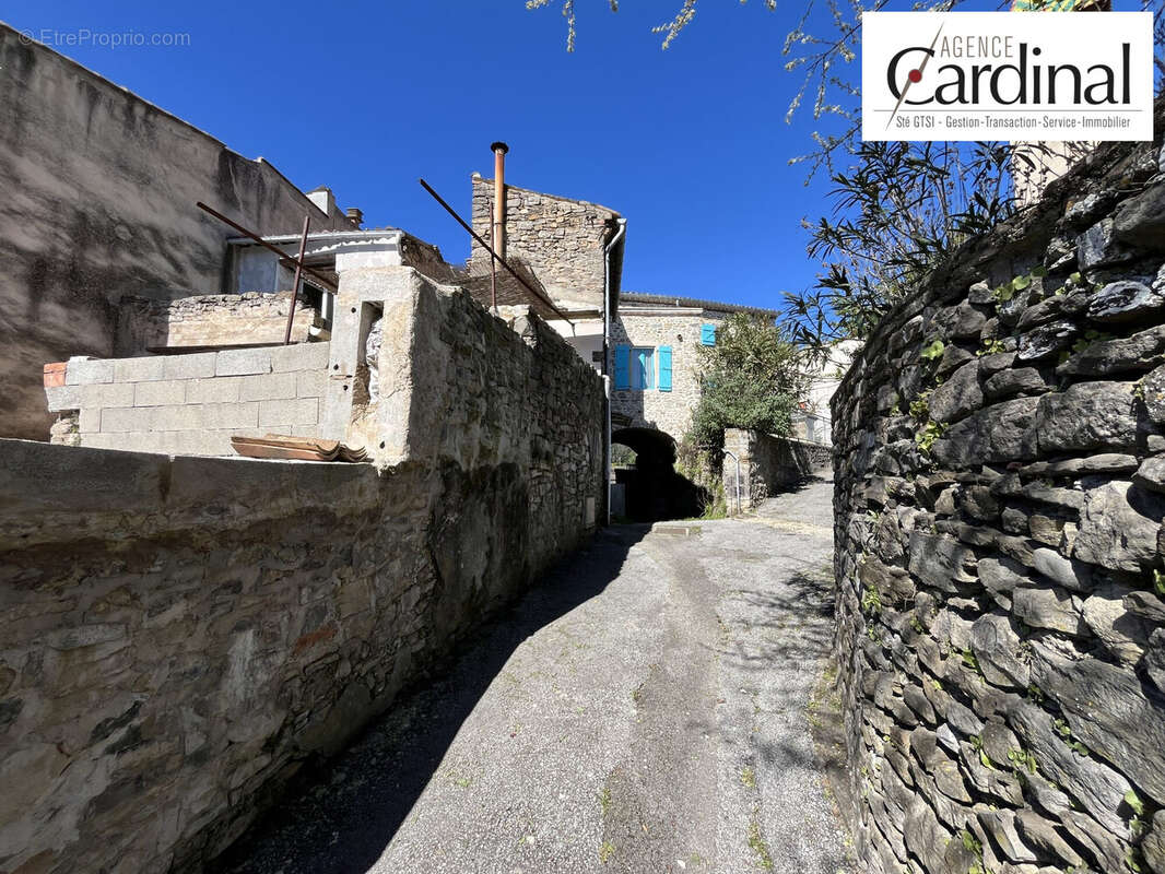 Environnement - Maison à SAINT-BRES