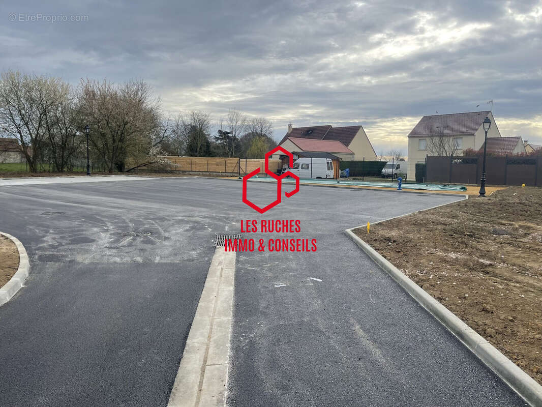 Terrain à MARLES-EN-BRIE