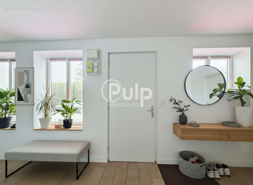 Ferme individuelle semi plain pied -4 chambres - Garage - Jardin - photo 5