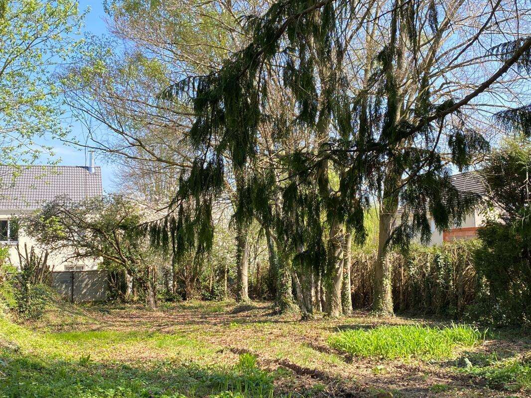 Terrain à MAGNY-LES-HAMEAUX