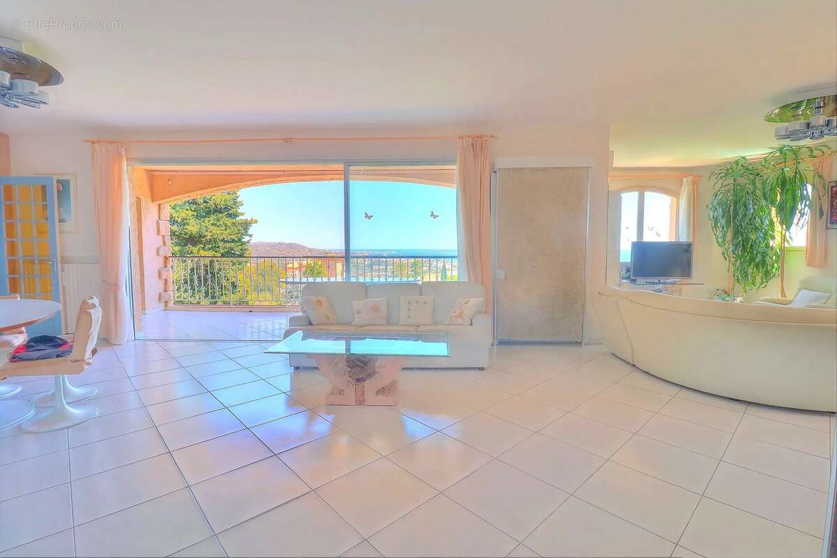 Villa de Charme avec Vue Mer et Piscine à Débordement – Mandelieu-la-Napoule - photo 12