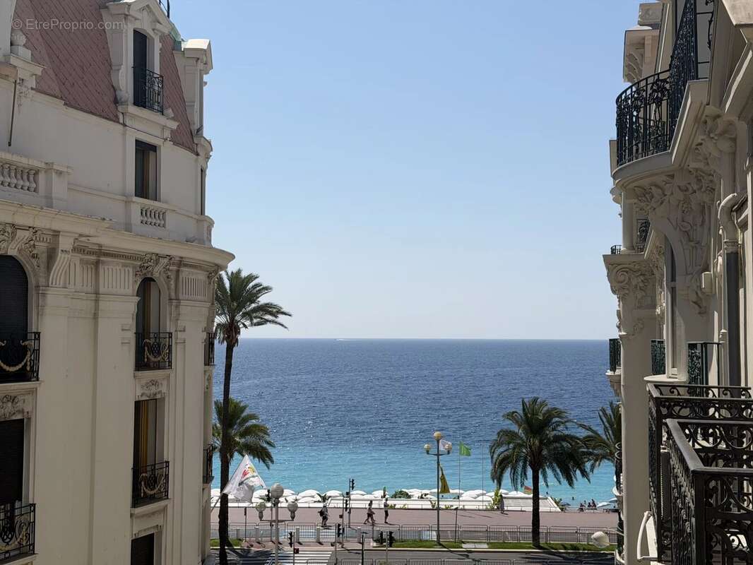 Carré d'Or – Superbe 4 pièces rénové de 136 m² face au Negresco - photo 2