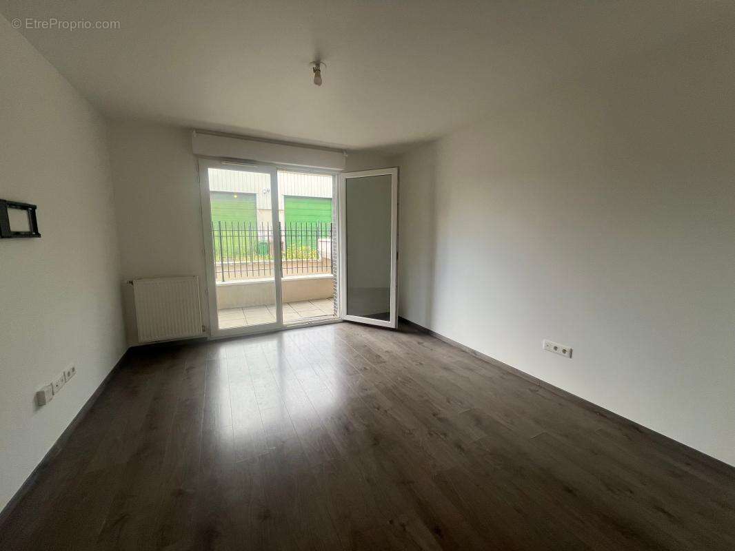 Appartement à BUSSY-SAINT-GEORGES