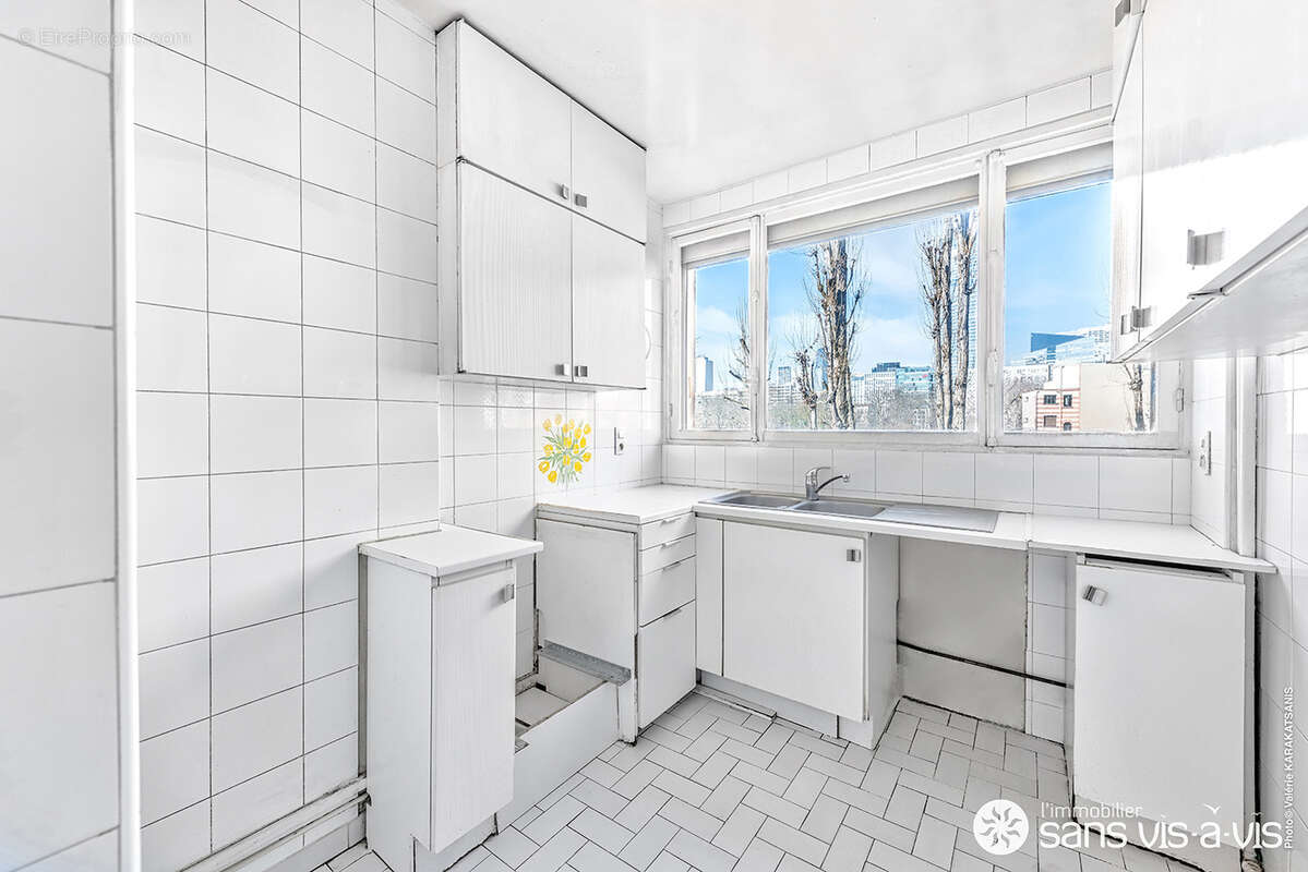 Appartement à NEUILLY-SUR-SEINE