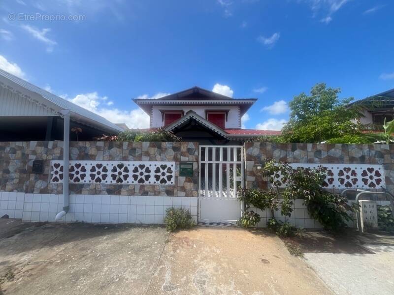 Maison à KOUROU