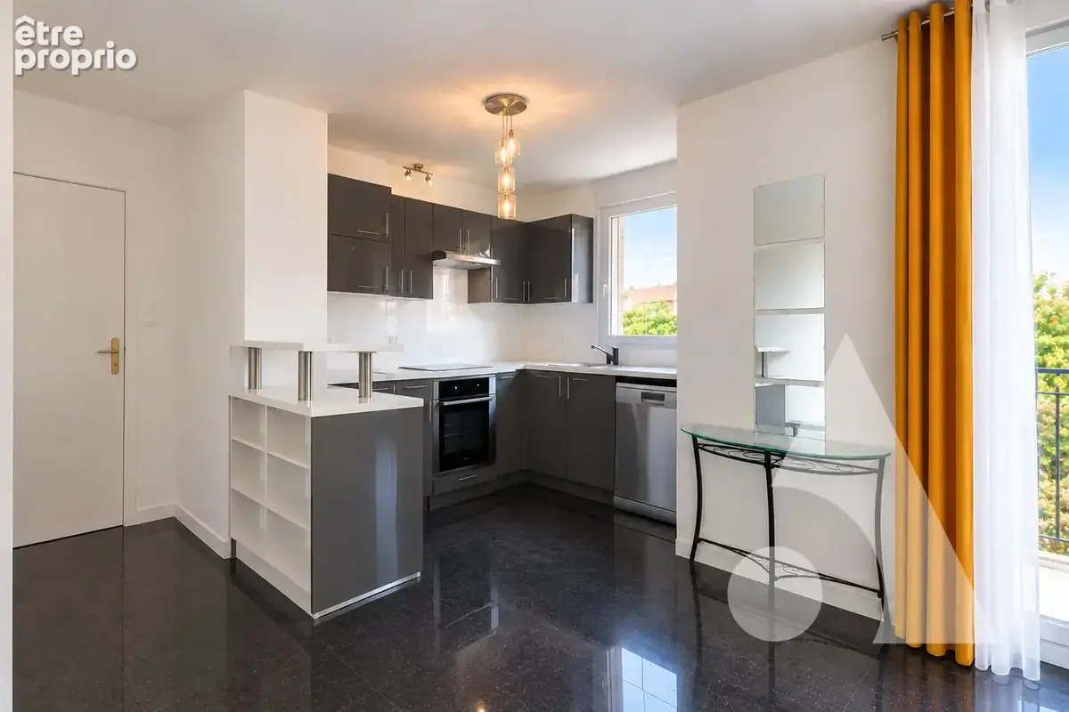 Appartement F3 avec balcon + place de parking PMR - photo 3