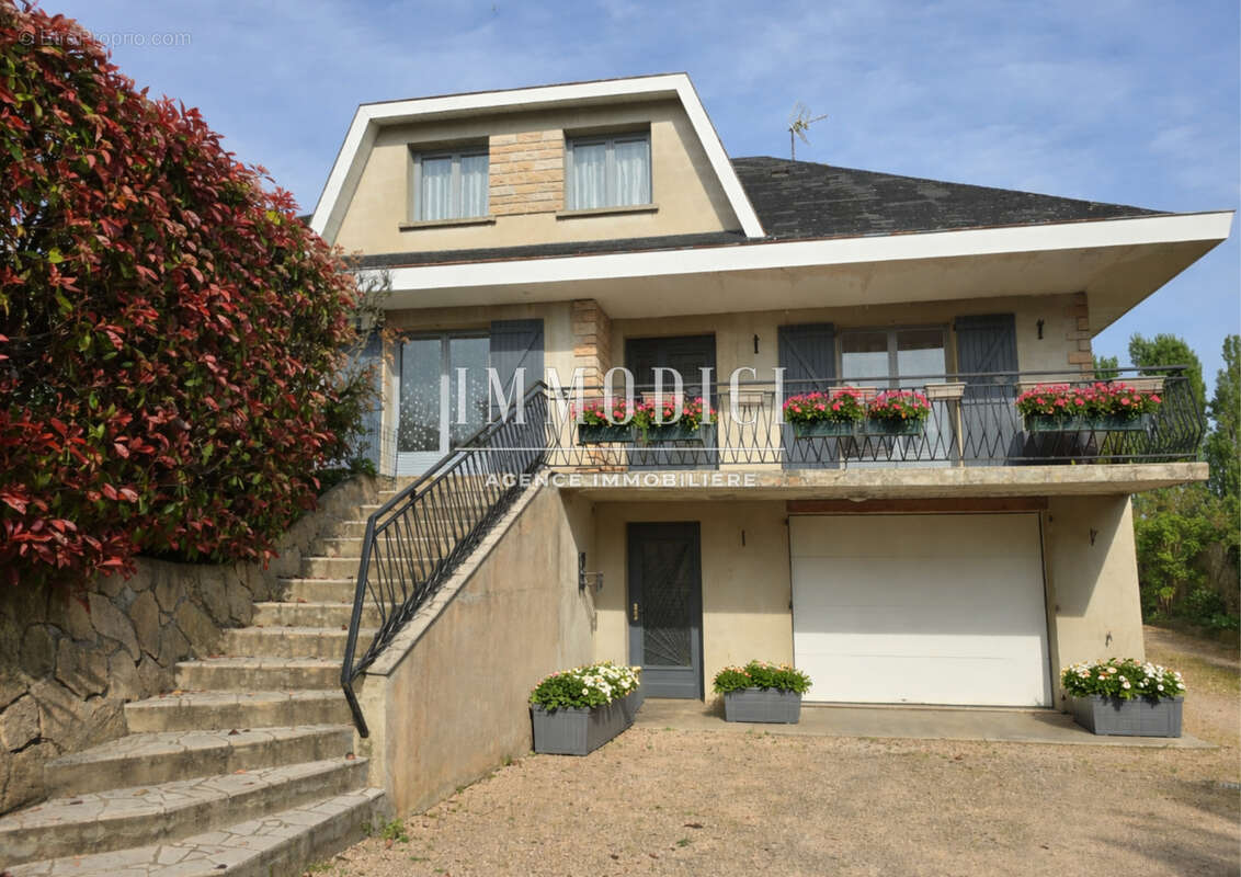 Maison à SAINT-CYR-SUR-MENTHON