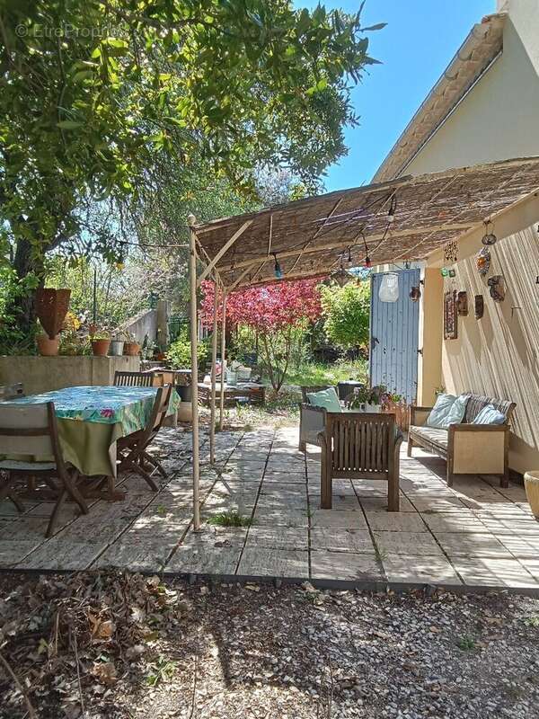 Maison à DURFORT-ET-SAINT-MARTIN-DE-SOSSENAC