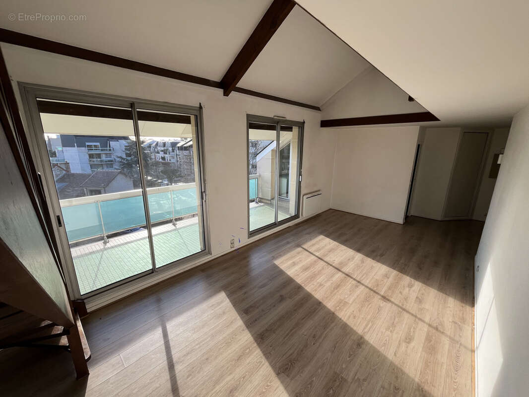 Appartement à SAINT-MAUR-DES-FOSSES