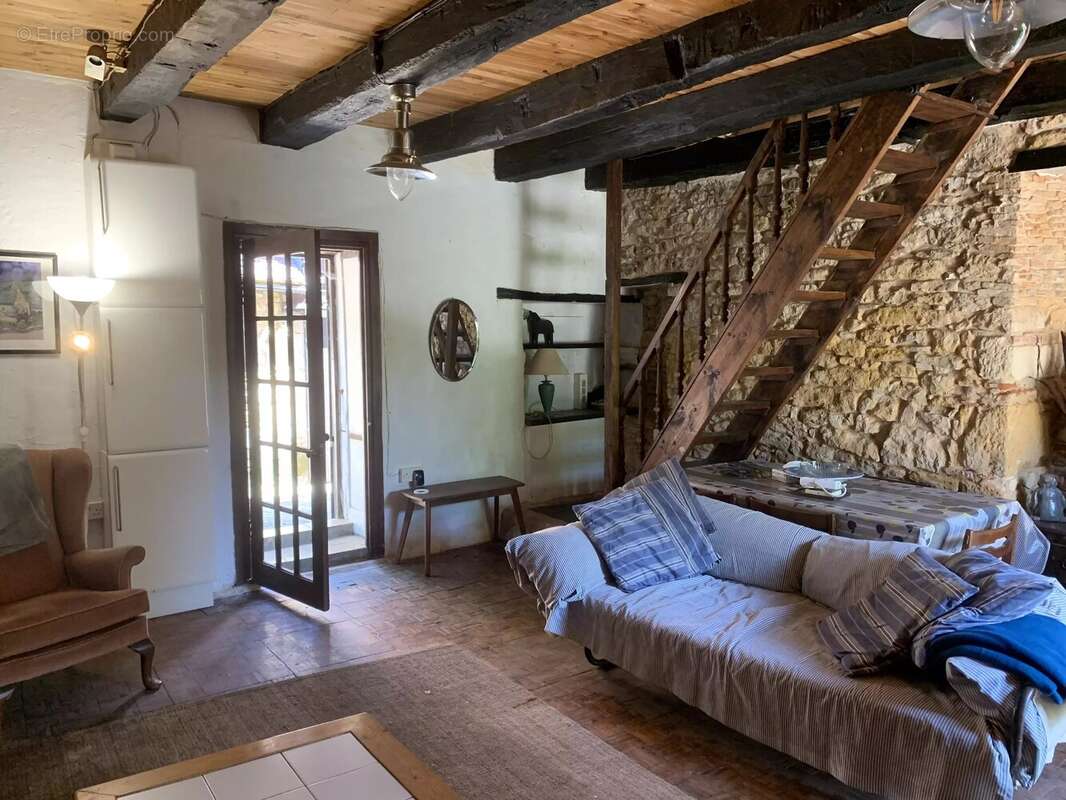 Près de Hautefort, Dordogne - Ensemble de deux petites maisons - photo 4