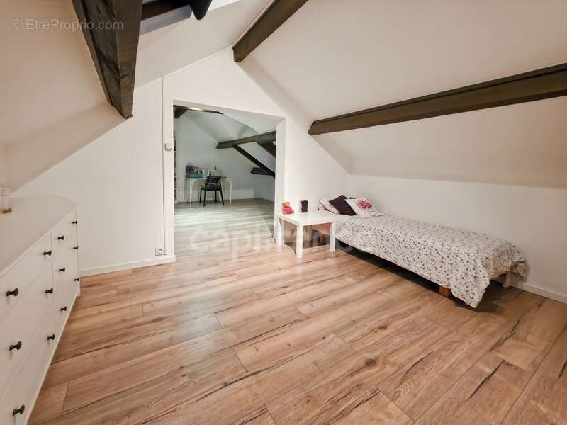 Maison à vendre 7 pièces CONFLANS SAINTE HONORINE (78) - photo 11