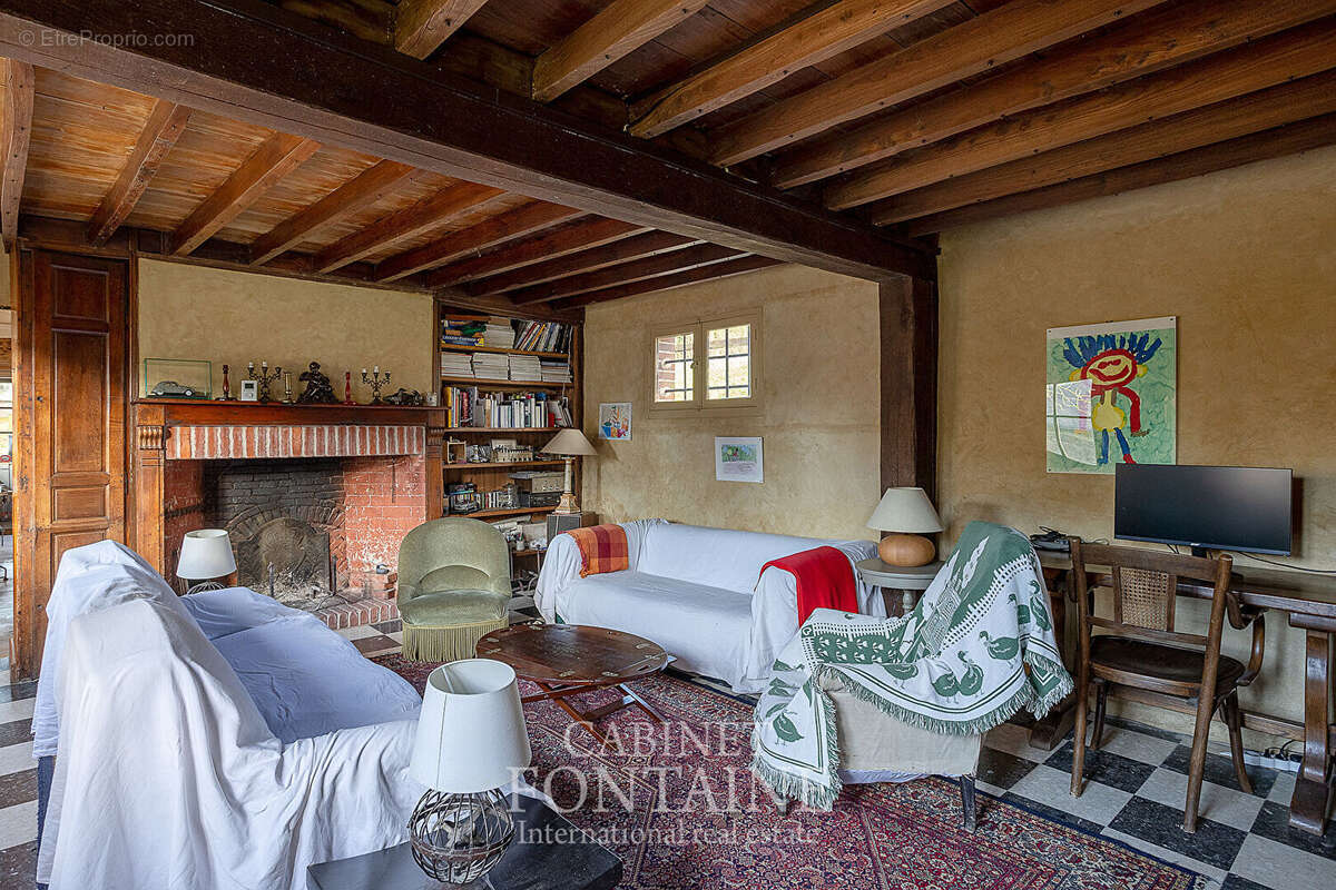 Maison à OURSEL-MAISON