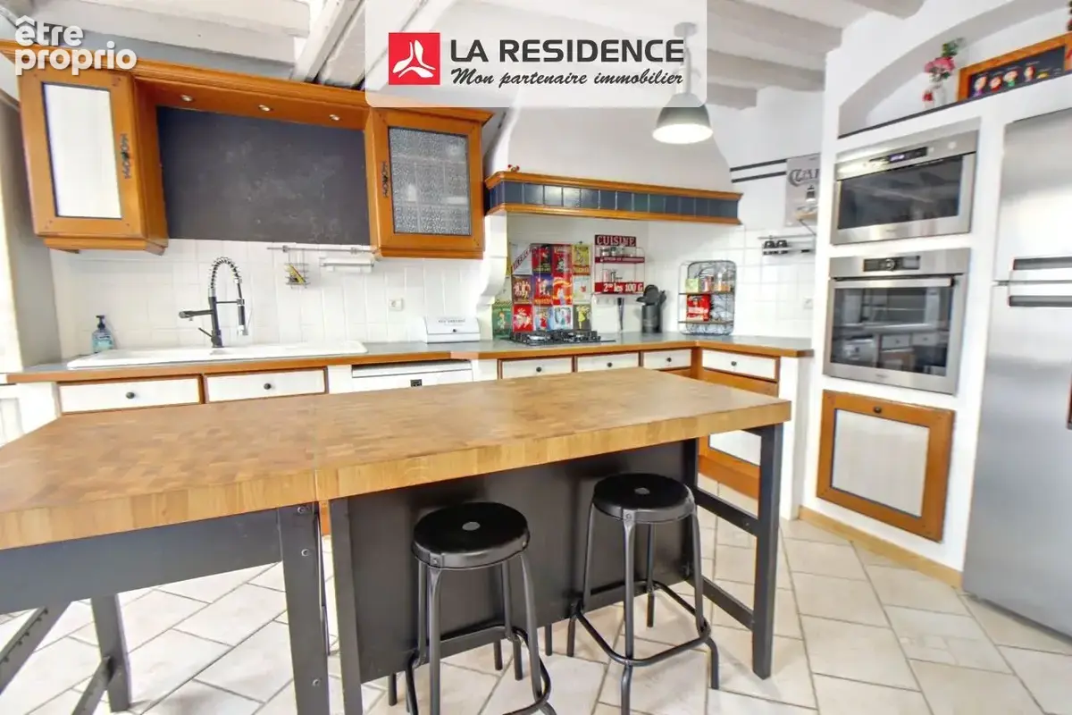Maison 174 m² à Fontenay-Mauvoisin  - photo 2