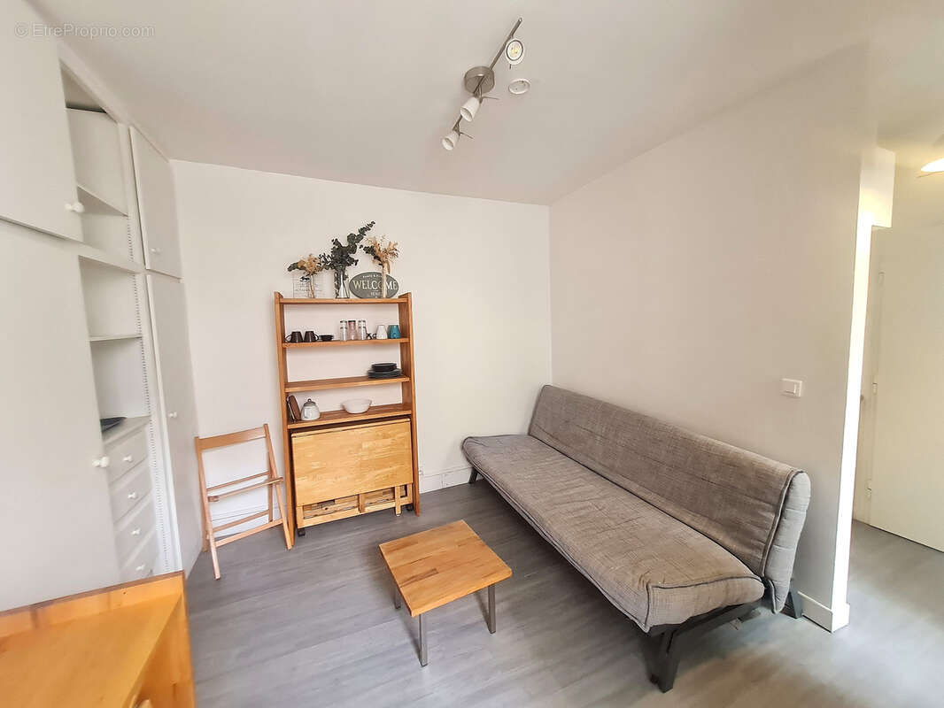 Appartement à PARIS-7E