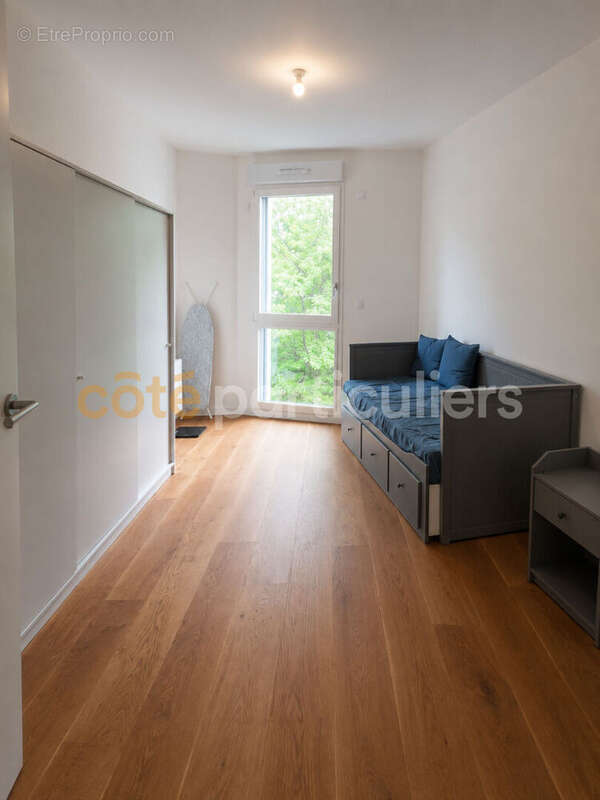 Appartement à SURESNES