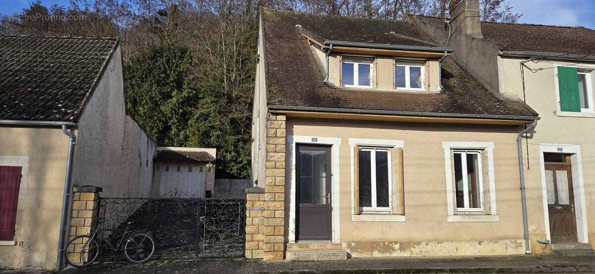 Maison à LA CHAPELLE-SAINT-ANDRE