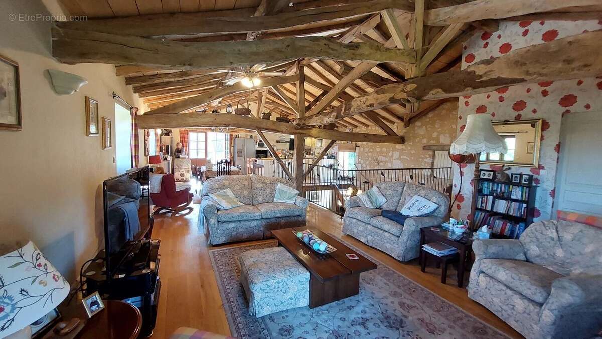 Maison à VERTEILLAC