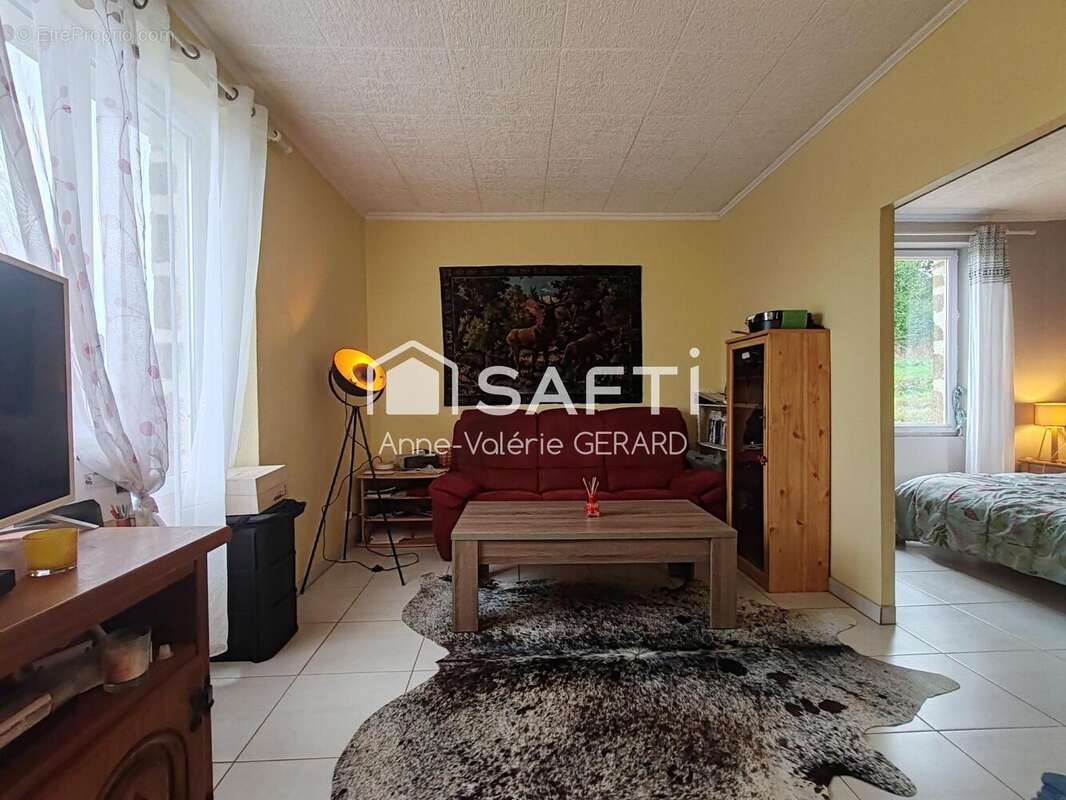Maison 97 m² à Saint-Mars-Sur-La-Futaie  - photo 3