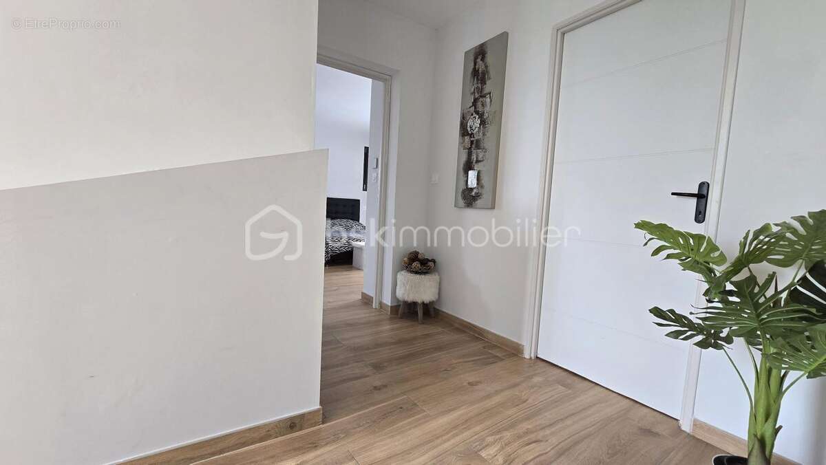 Maison à BAGNOLS-SUR-CEZE