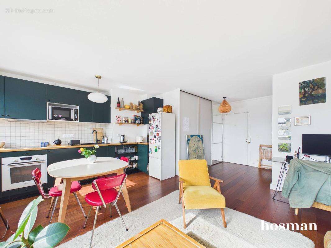 Appartement à PARIS-18E