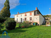 Maison à LA CAILLERE-SAINT-HILAIRE