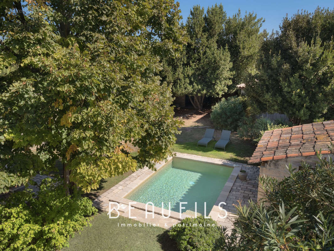 Maison à SAINT-LAURENT-D'AIGOUZE