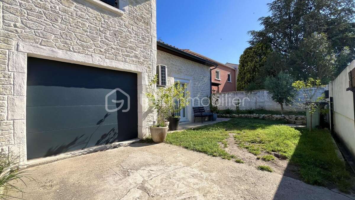 Maison à NIMES