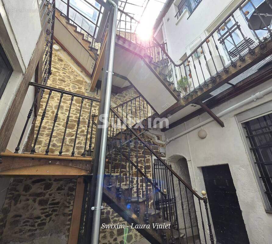 Appartement à POLIGNY
