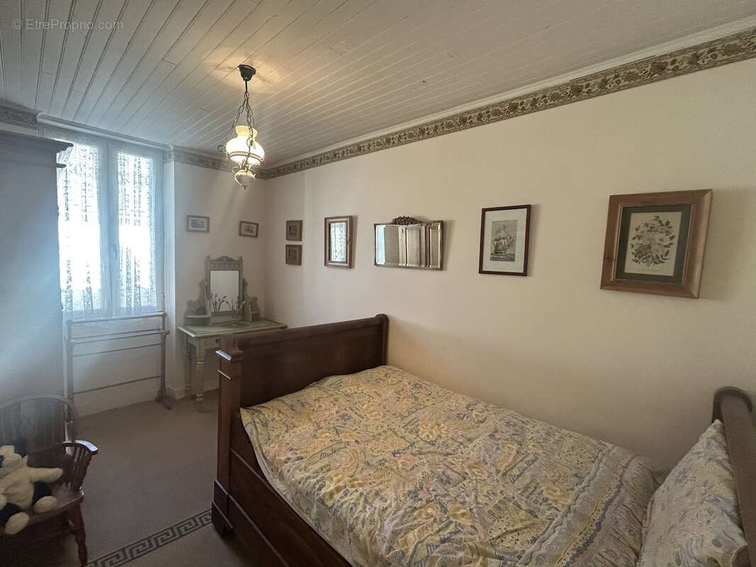 Maison à VILLEFRANCHE-DE-LONCHAT