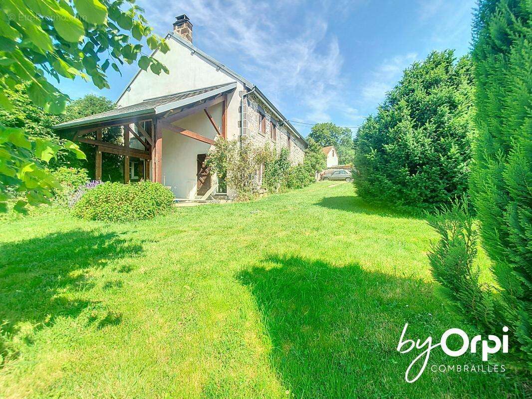 Maison à SAINT-GEORGES-DE-MONS