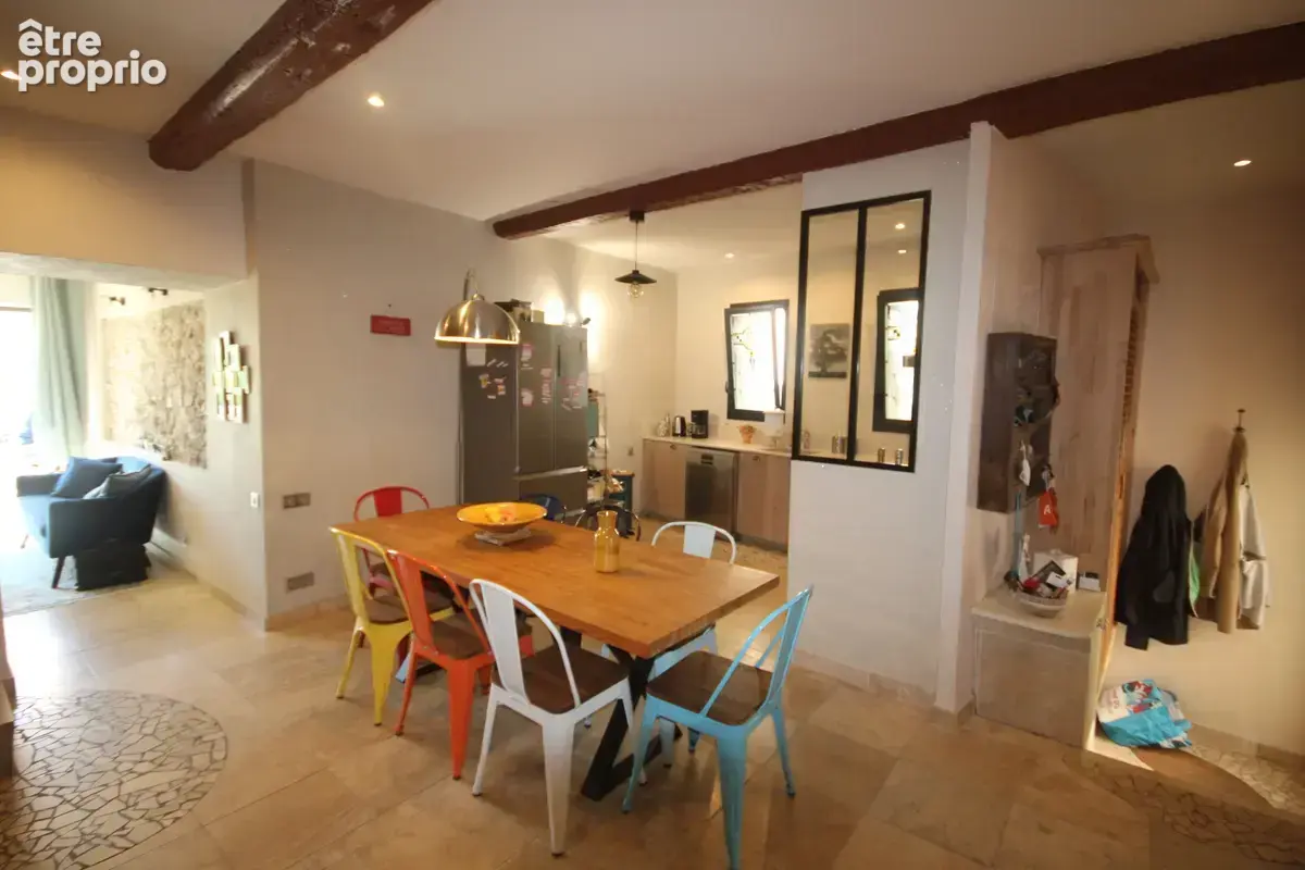 Maison 7 pièces 154 m² à vendre à La Cadiere-D'azur (83740) - photo 4