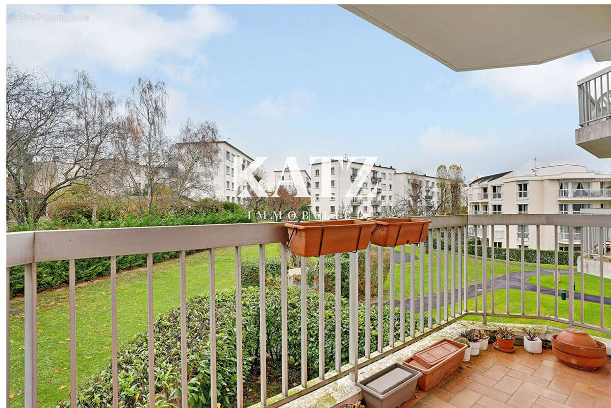 Appartement à GARCHES