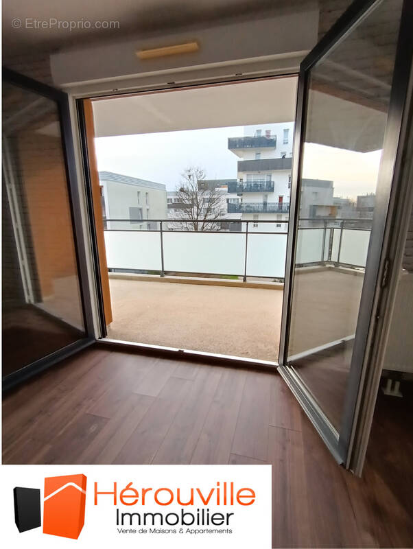 Appartement à HEROUVILLE-SAINT-CLAIR