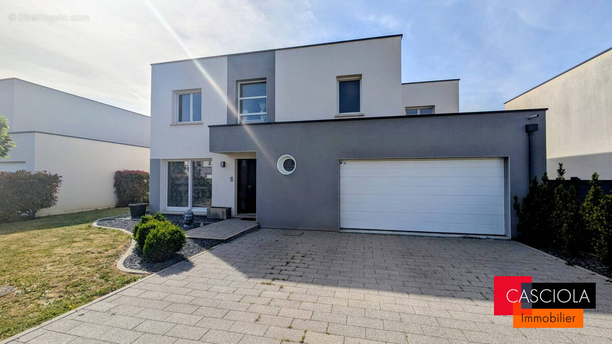 Maison à MARLY