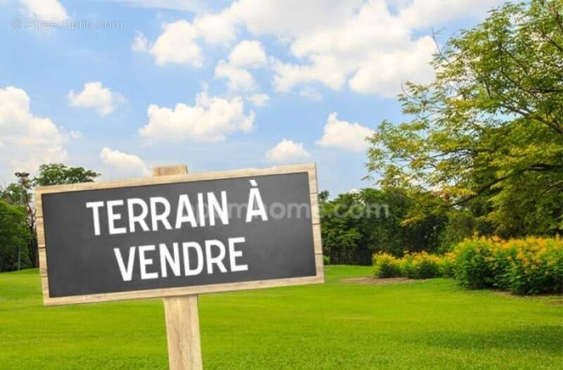 Terrain à HONFLEUR