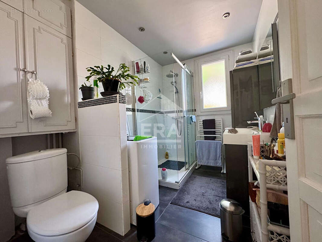 Appartement à COMBS-LA-VILLE