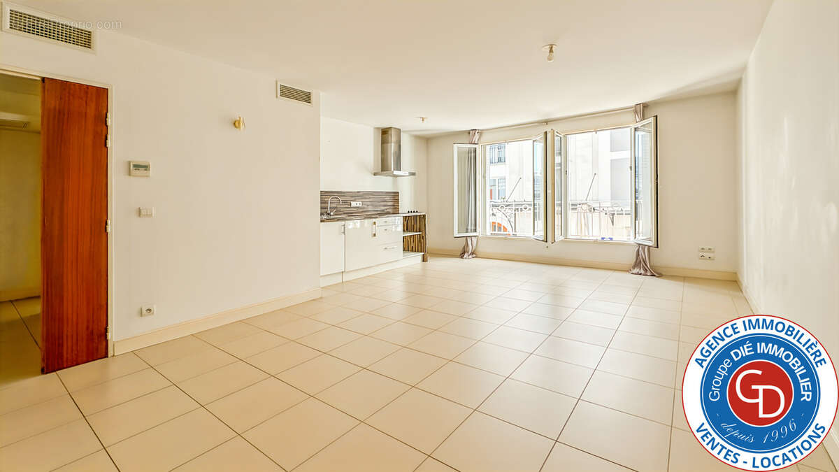 Grand appartement de type 2 - photo 3
