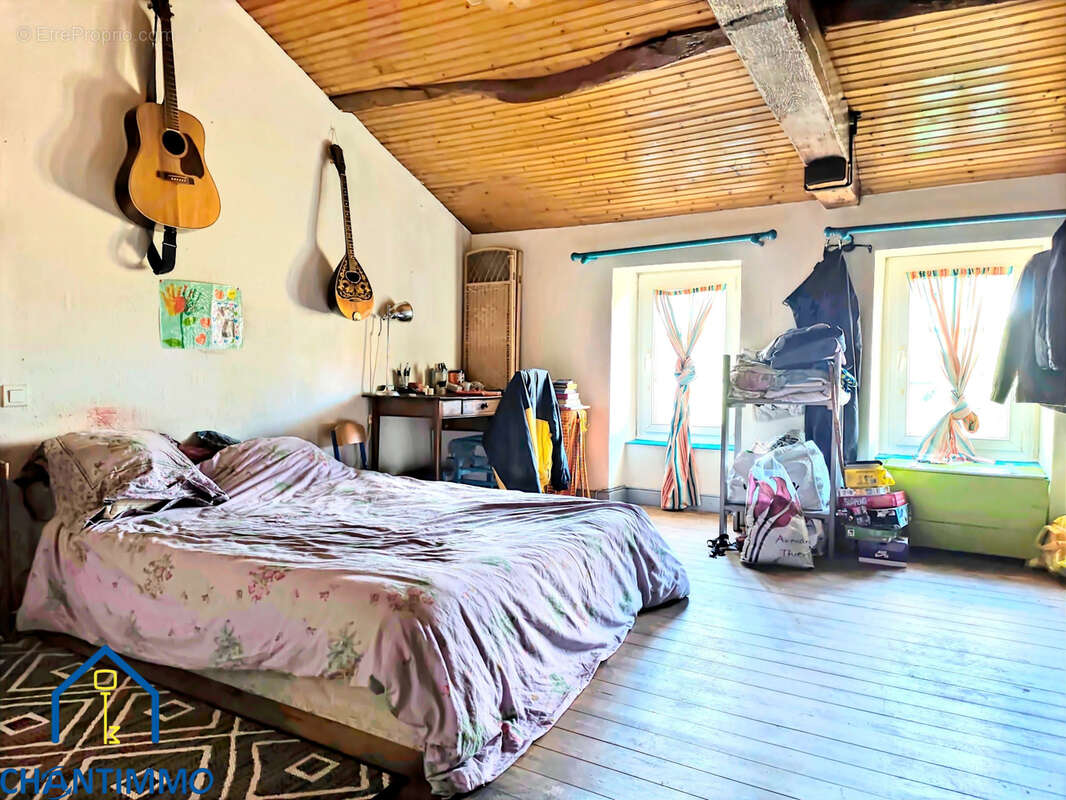 Maison en pierres de 95 m2 avec garage - photo 6