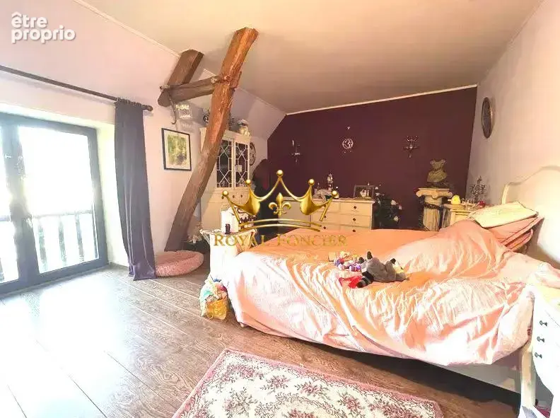 Maison 1 : Chambre 2