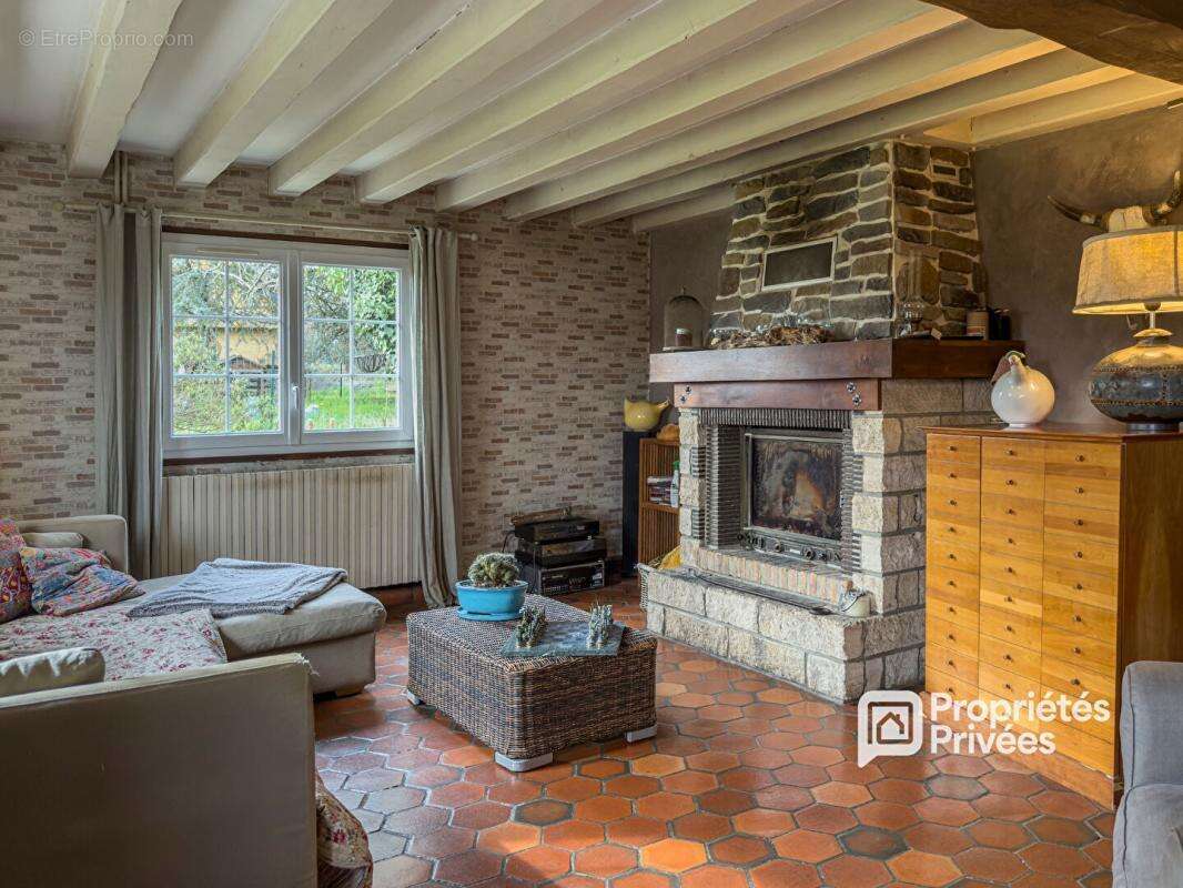 Mesnils-sur-iton longère de 160 m², piscine, dépendances, cadre bucolique - 299 900  hai - photo 6