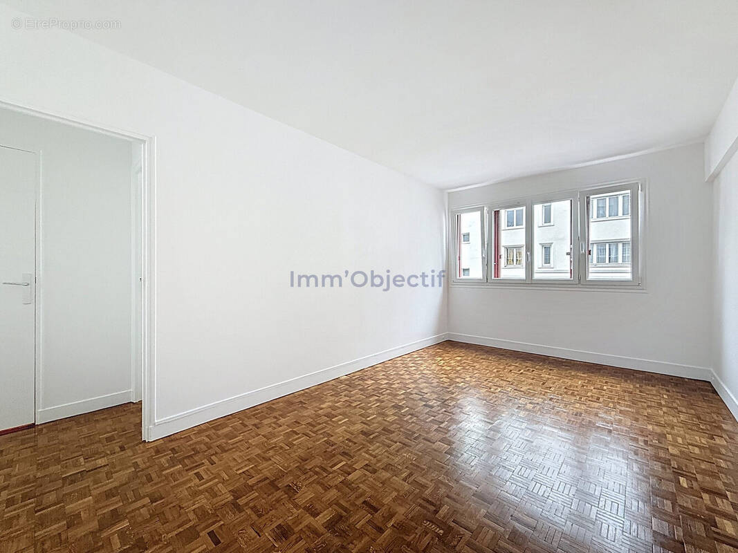 Appartement à PARIS-12E