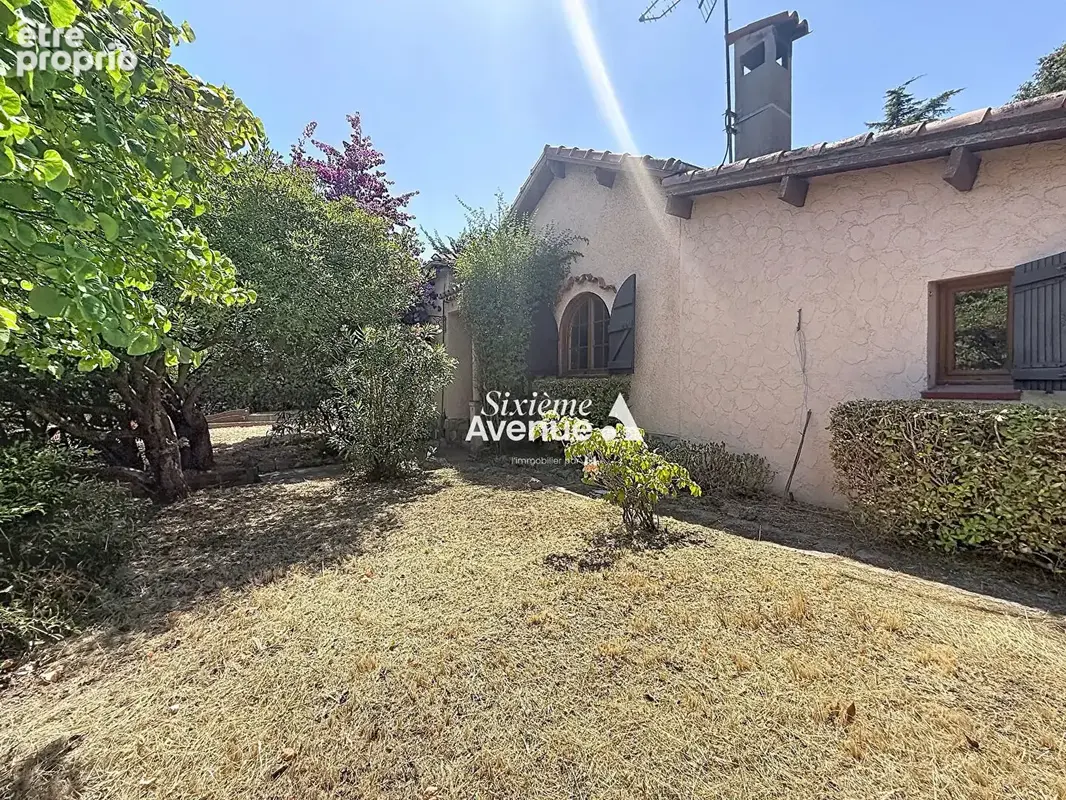 À vendre Grasse Sud Maison individuelle de plain-pied 4 pièces 90 m² avec garage et jardin - photo 12