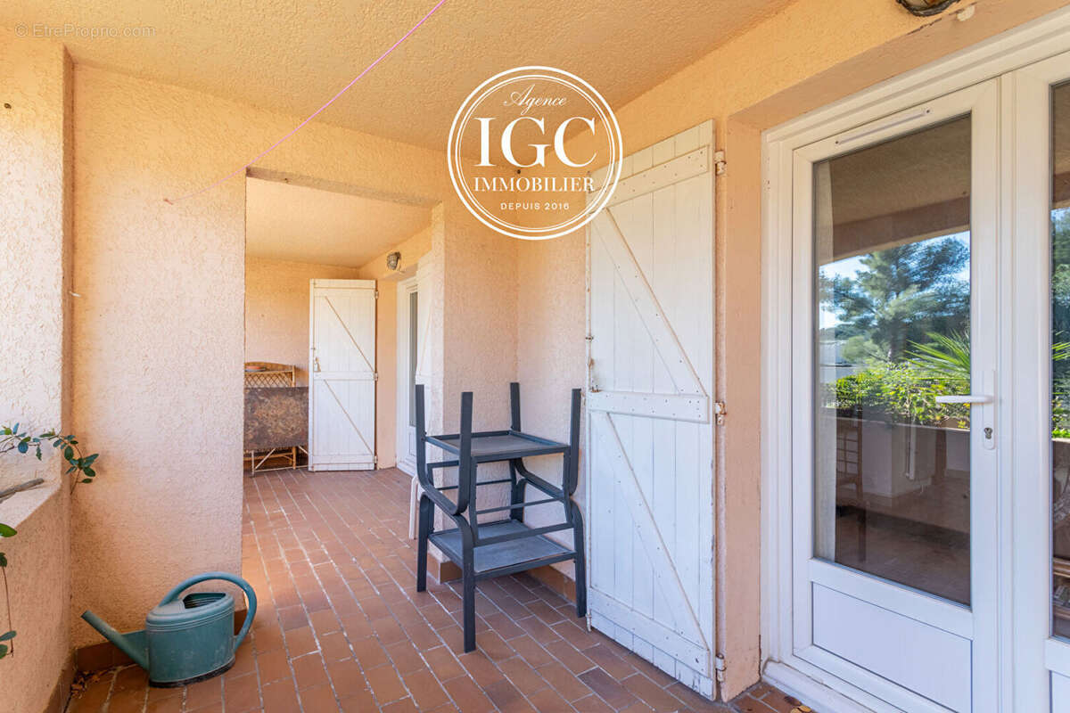 Appartement à CARRY-LE-ROUET