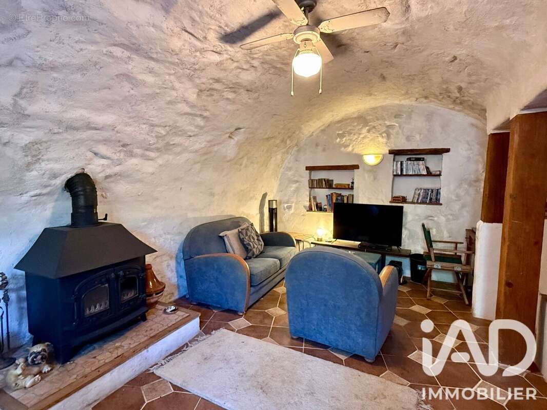 Maison 75 m² à La Garde-Freinet  - photo 9