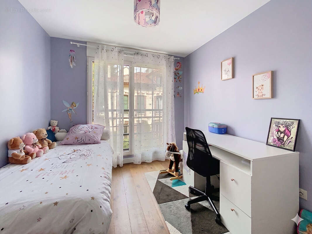 Appartement à SURESNES