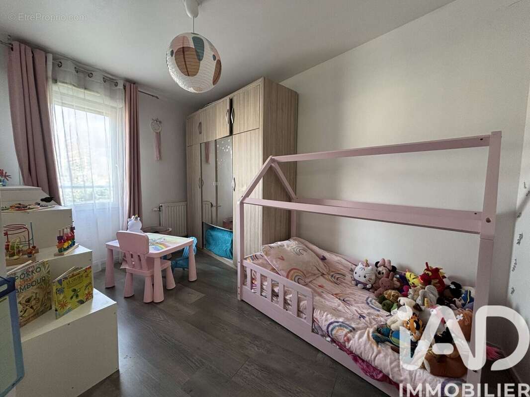 Appartement 65 m² à Torcy  - photo 7